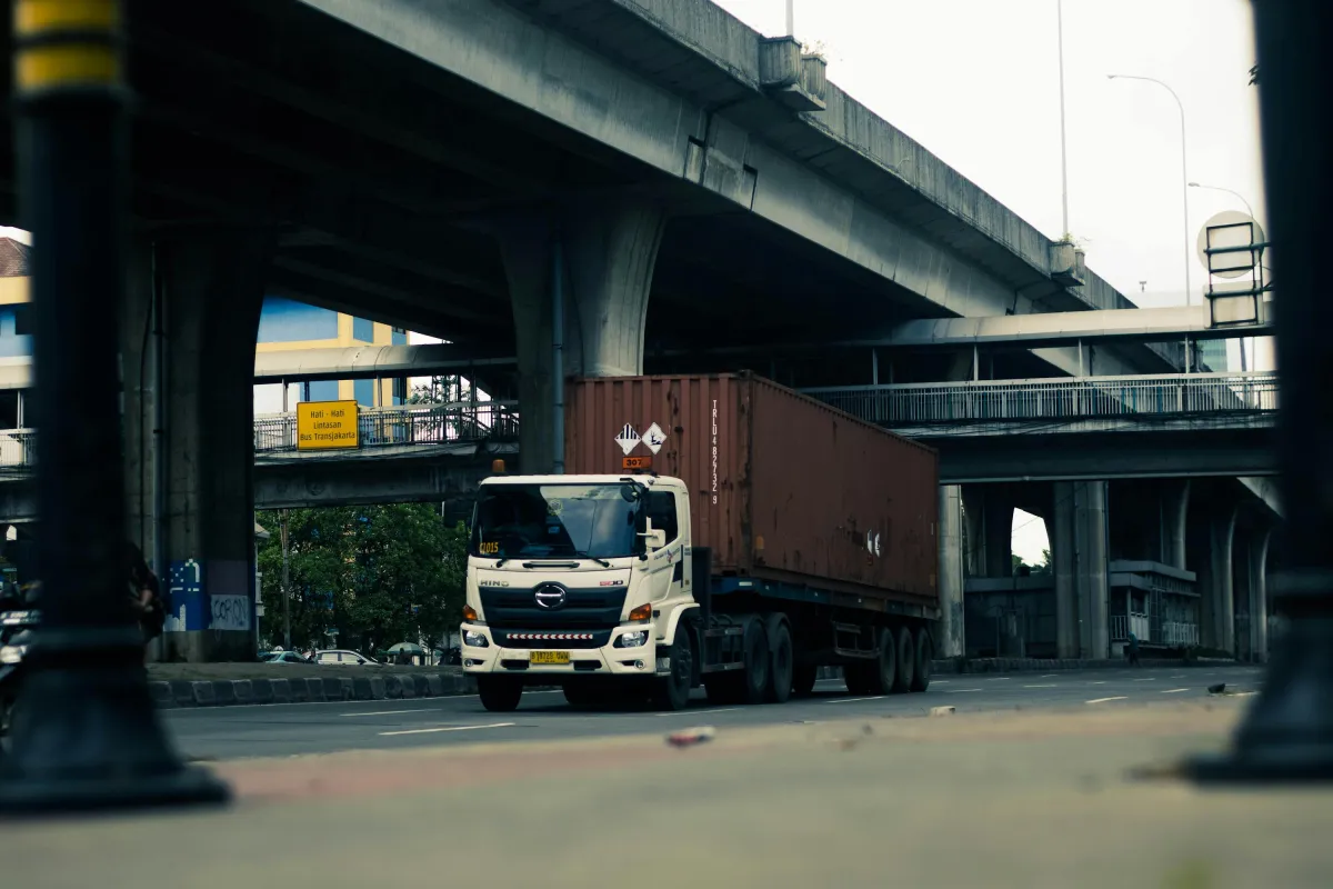 ongkir semarang ke jakarta
